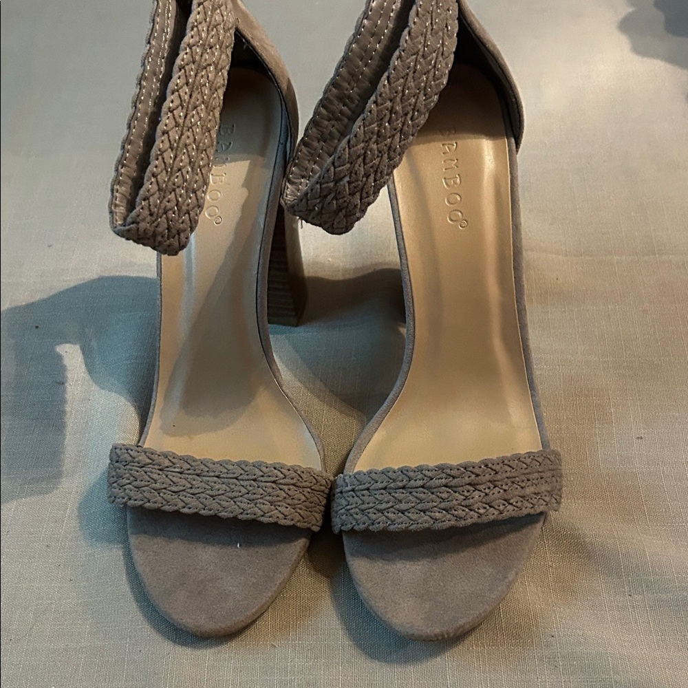 NWOT BAMBOO Women's Beige Braided Heels